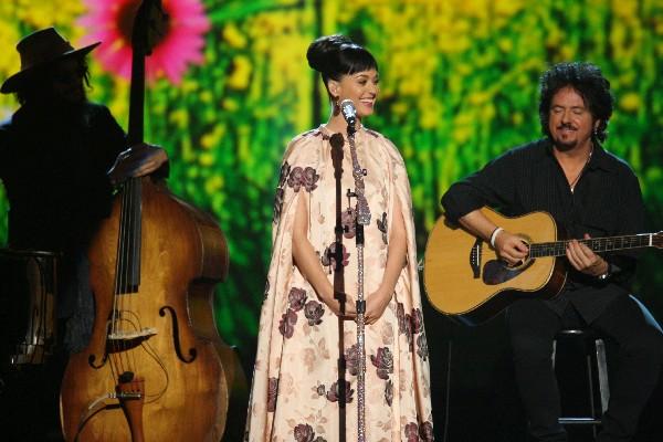 Katty Perry será una de las celebridades que estarán en el concierto homenaje a The Beatles. (Foto Prensa Libre: AP)
