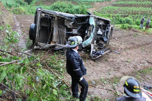  Hugo Aroldo Enríquez Toledo muere en accidente de tránsito. (Foto Prensa Libre: Ángel Julajuj). 