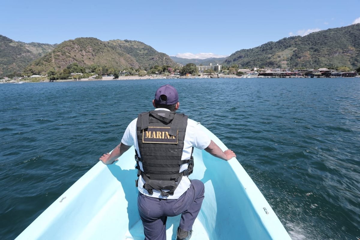 El 14 de noviembre del 2018, ocurrió otro accidente en el Lago de Atitlán. (Foto Prensa Libre: Juan Diego González)