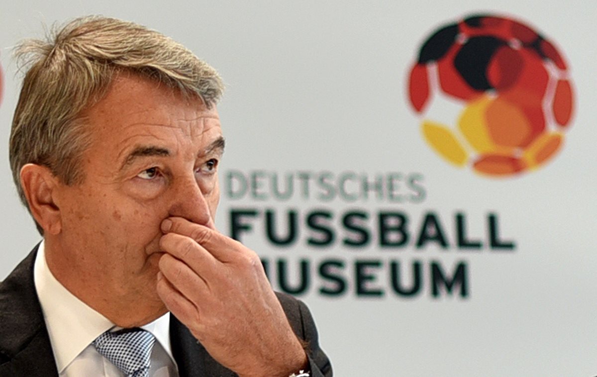 El presidente de la Federación de Futbol de Alemania, Wolfgang Niersbach, deberá rendir cuentas a los jefes regionales. (Foto Prensa Libre: AFP)