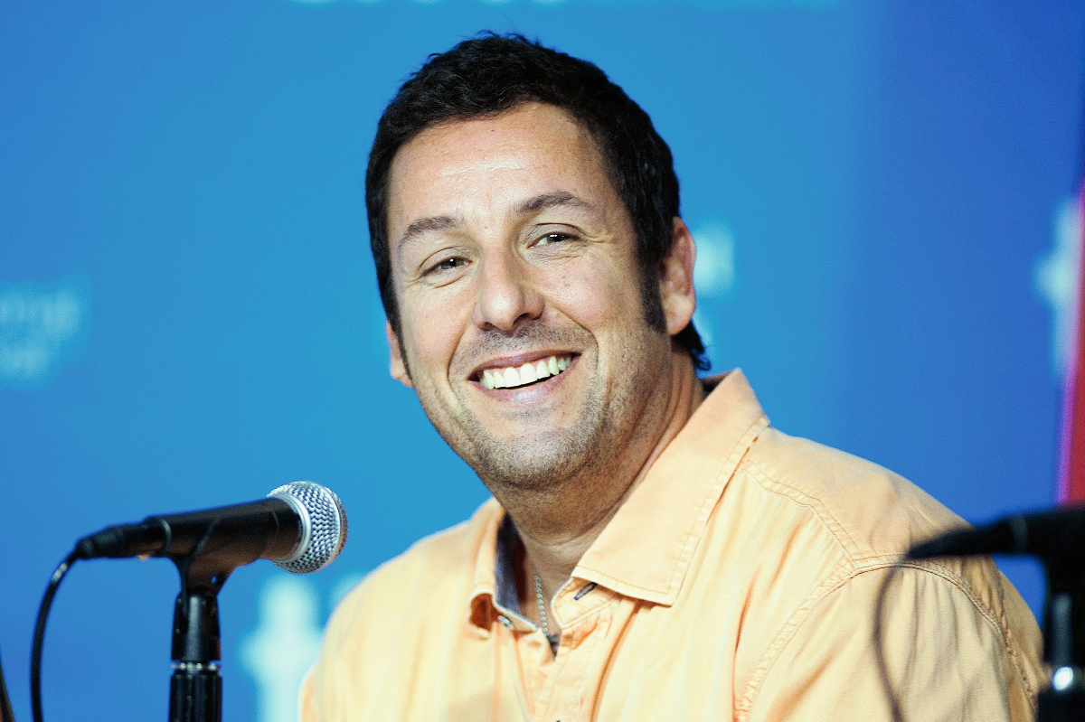 Adam Sandler participa en la película The Riciculous 6, que según indígenas los estereotipa (Foto Prensa Libre AP)