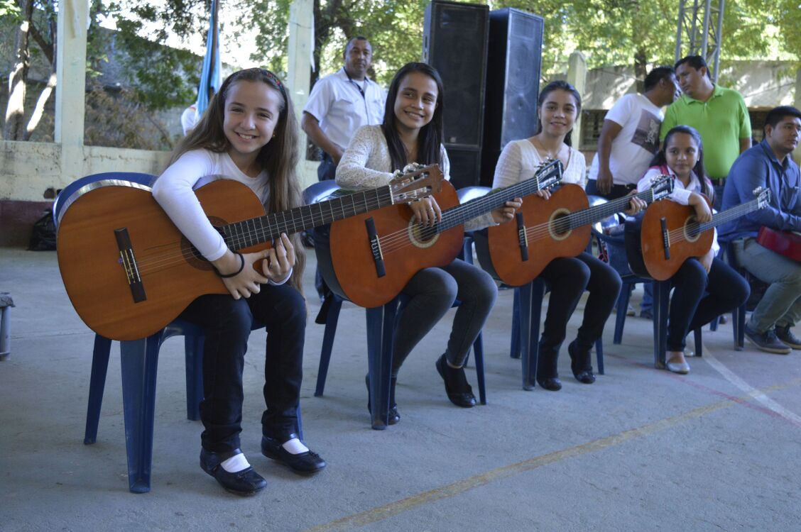 Alumnas de una escuela de Zacapa. (Foto Prensa Libre: Mario Morales)
