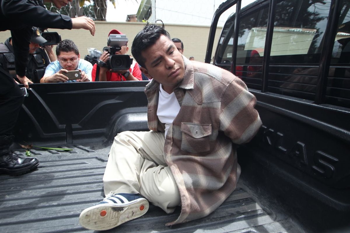 Presunto agresor sexual Luis Diego Herrera Sarti fue capturado el 4 de octubre en una residencia en la colonia Las Victorias, zona 14. (Foto Prensa Libre: Érick Ávila)