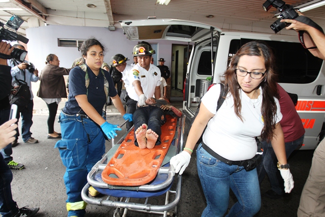 Las menores quemadas están internadas en los hospitales Roosevelt y San Juan de Dios. (Foto Prensa Libre: Hemeroteca PL)