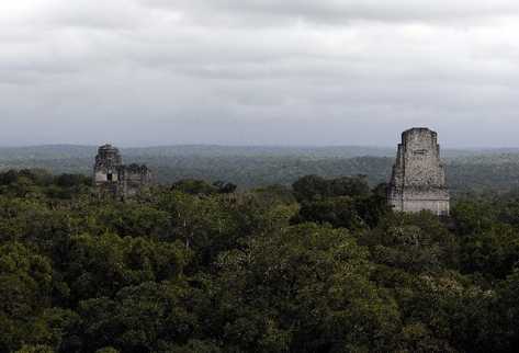 Descubren fortificaciones construidas por los mayas para resguardarse en tiempo de guerra. (Foto Prensa Libre: Hemeroteca PL)