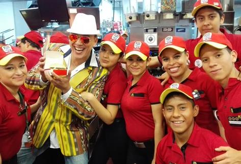 Artistas nacionales apoyan McDía Feliz. El salsero Rosny Melgar es uno de las estrellas que se unen a la causa (Foto Prensa Libre: EDWIN CASTRO).