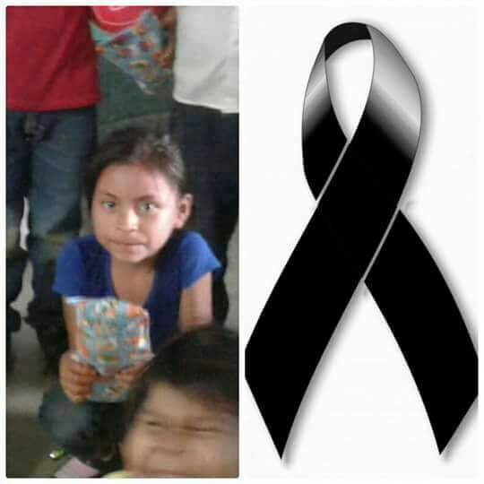 Ashlin Andrea Ramos Díaz, de 6 años, murió luego que una pared de adobe le cayó encima en la aldea Loma Alta, La Unión, Zacapa. (Foto Prensa Libre: Mario Morales)