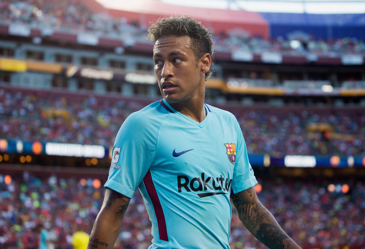 Neymar mantiene el silencio sobre su futuro en el Barcelona. (Foto Prensa Libre: EFE)