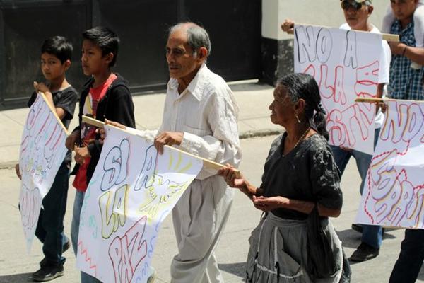 <span style="color: #222222; font-family: 'Times New Roman', serif; font-size: 16px; font-style: normal; font-variant: normal; font-weight: normal; letter-spacing: normal; line-height: normal; orphans: auto; text-align: justify; text-indent: 0px; text-transform: none; white-space: normal; widows: auto; word-spacing: 0px; display: inline !important; float: none; background-color: #ffffff;">La Caminata organizada por la parroquia Nuestra Señora de la Expectación recorrió las principales calles de la cabecera.</span>