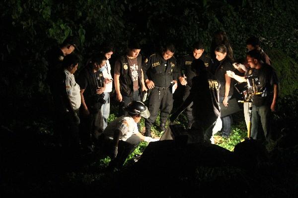 AUTORIDADES OBSERVAN  cadáver de niña encontrado  el 4 de junio.