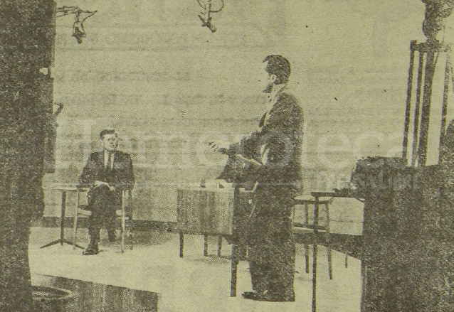 John F. Kennedy y Richard Nixon en uno de los debates televisados en 1960. (Foto: Hemeroteca PL)