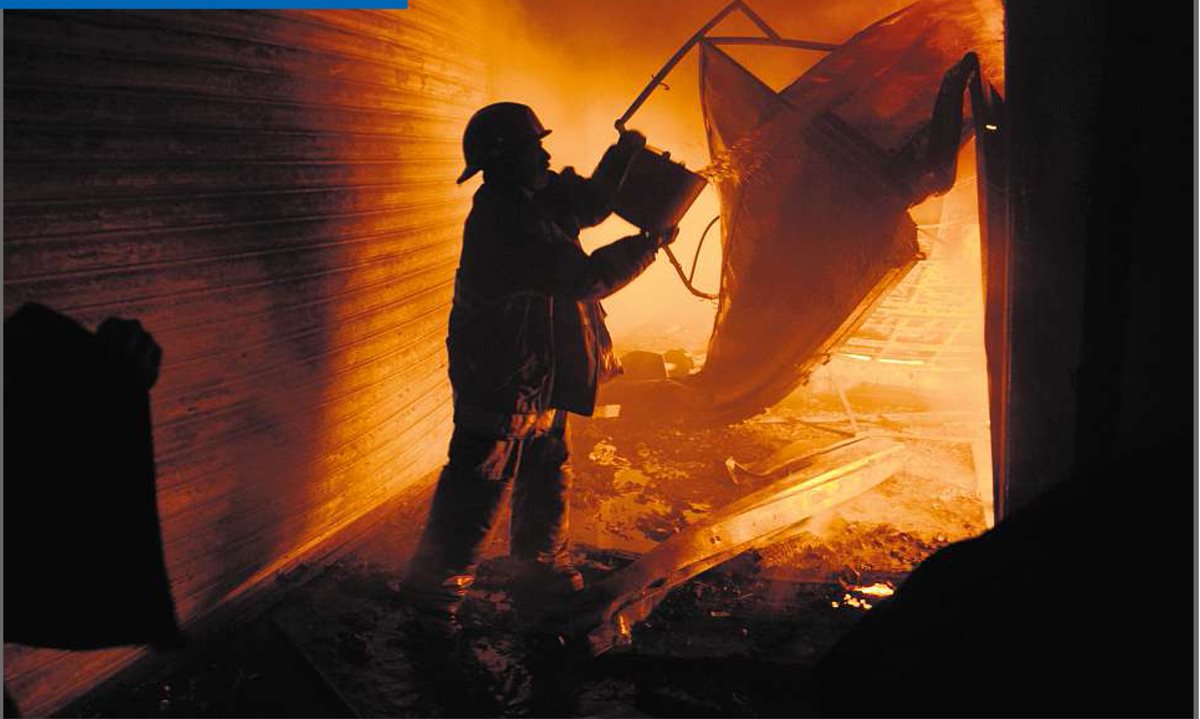 En La Terminal de la zona 4 se carece de hidrantes, por lo que durante un incendio el agua escasea. (Foto Hemeroteca PL)