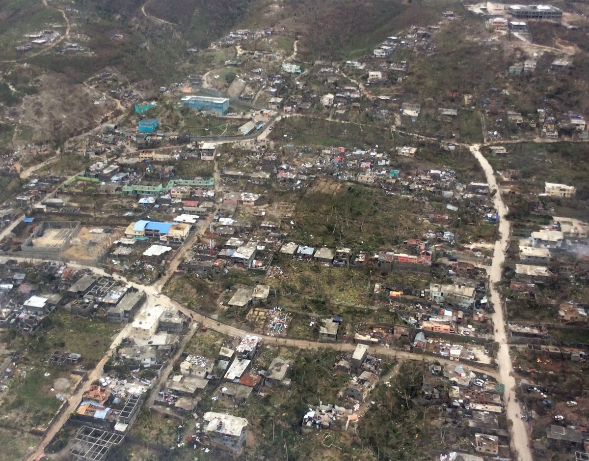 Vista aérea de Jeremie, localidad al este de Haití, una de las más golpeadas por el huracán Matthew. (Foto Prensa Libre: AFP).