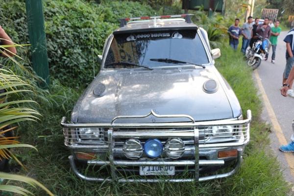 El vehículo fue robado en San Rafael las Flores, Santa Rosa. (Foto Prensa Libre: Oswaldo Cardona).
