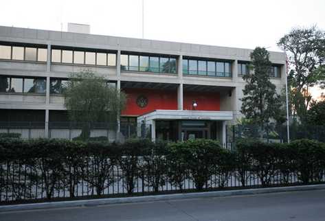 Embajada de Estados Unidos en la Avenida de La Reforma. (Foto Prensa Libre: Archivo)