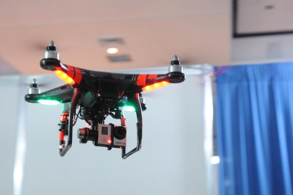 El uso de drones pretende llegar a diferentes campos de trabajo. (Foto Prensa Libre: Axel Vicente)