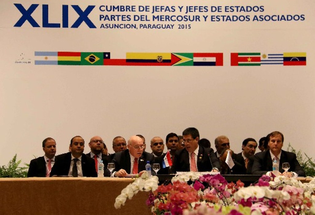 Los Jefes de Estado debaten los avances económicos y políticos de la región. (Foto Prensa Libre: EFE)