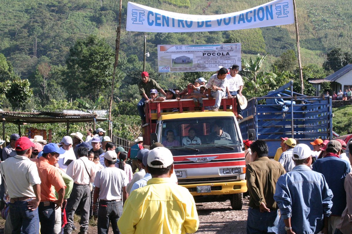 No se podrán utilizar celulares en los centros de votación. (Foto Prensa Libre: Hemeroteca PL)