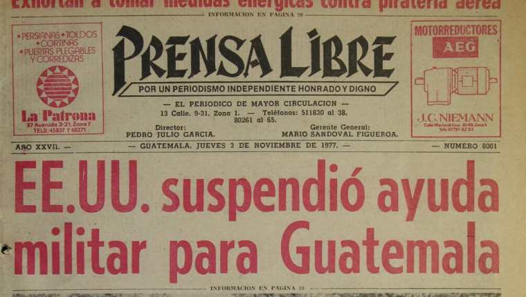 Portada de Prensa Libre del 3/11/1977 sobre la supensión de ayuda militar. Foto: Hemeroteca PL)
