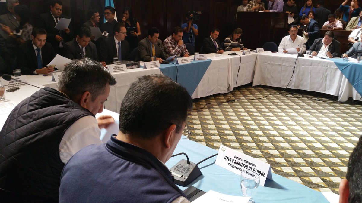 Junta Directiva del Congreso efectúa la primera sesión del 2017 y discute reformas constitucionales. (Foto Prensa Libre: Jessica Gramajo)