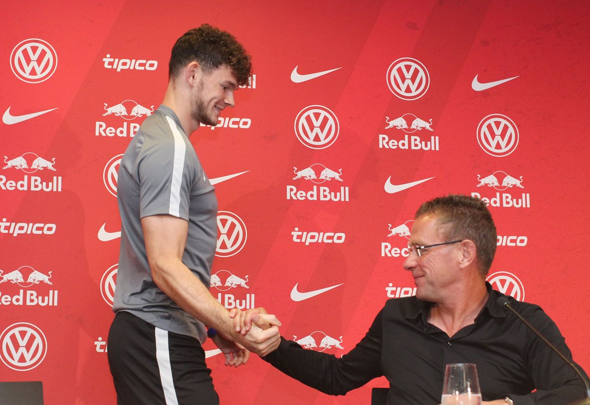 El alemán Ralf Rangnick está en la mira de la Federación Francesa, según medios locales. (Foto Prensa Libre: AFP)