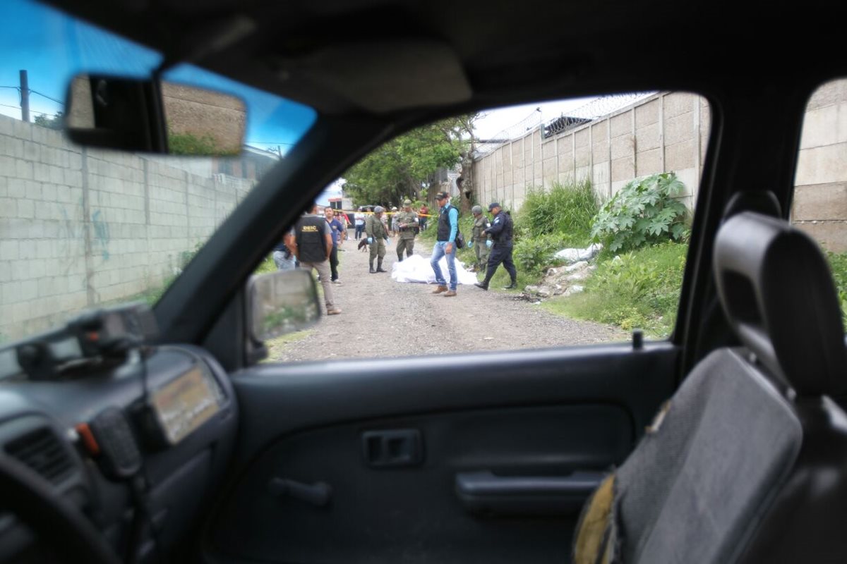 Varios cuerpos han sido localizados en distintas partes del área metropolitana. (Foto Prensa Libre: Érick Ávila)