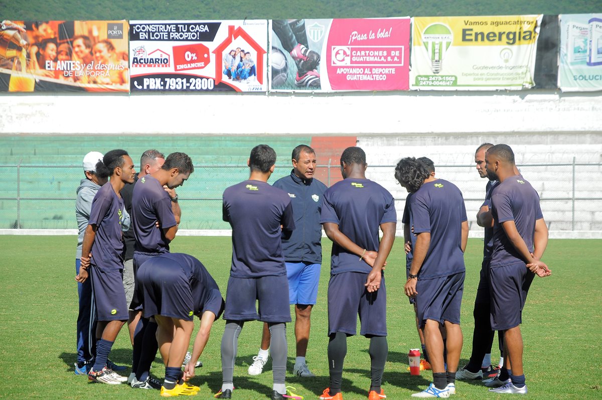 Antigua GFC se alista para enfrentar Comunicaciones el sábado en el Pensativo. (Foto Prensa Libre: Heemeroteca PL).
