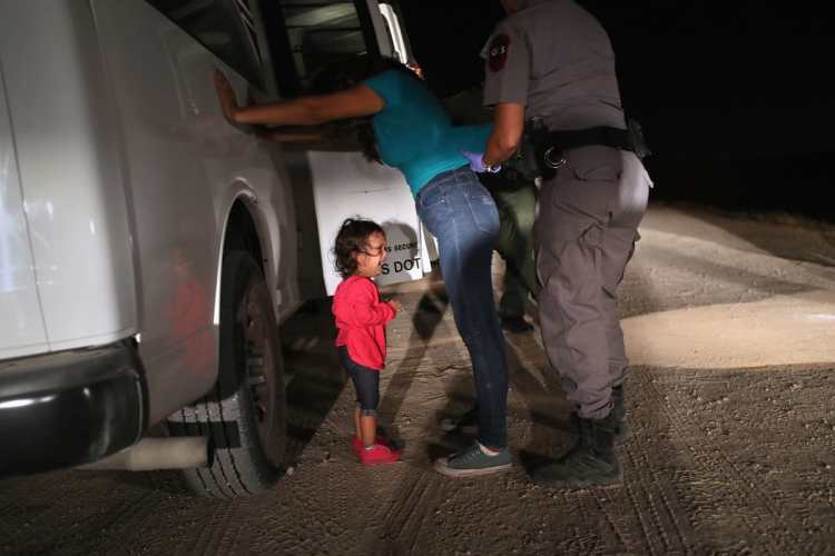 En los últimos días Estados Unidos ha puesto en práctica su política “cero tolerancia” contra inmigrantes que crucen su frontera de manera ilegal.