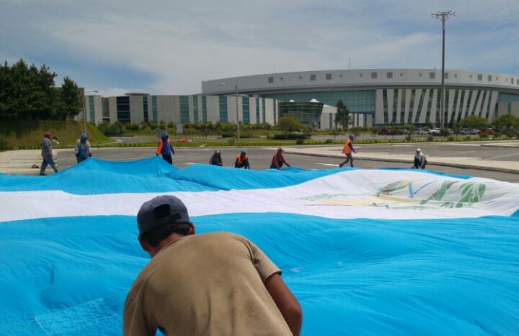 La Bandera fue una donación para la inauguración del templo. (Foto Prensa Libre: MP)