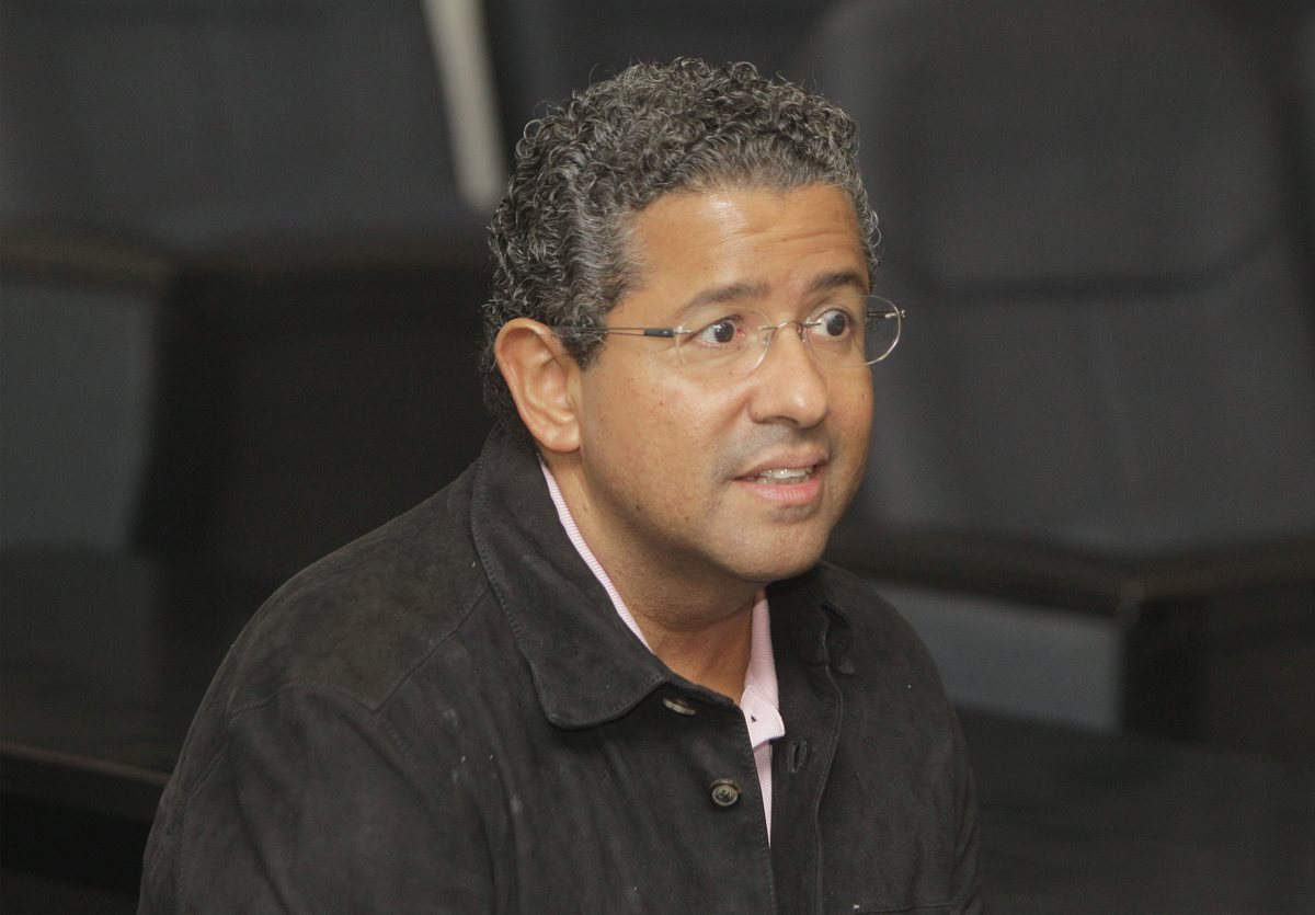 Francisco Flores, expresidente de El Salvador, falleció el sábado último. (Foto Prensa Libre: EFE).
