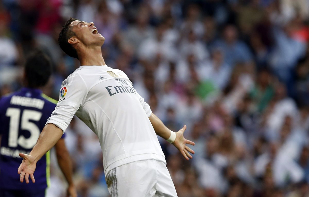 Cristiano Ronaldo no pudo concretar sus llegadas a gol. (Foto Prensa Libre: EFE)