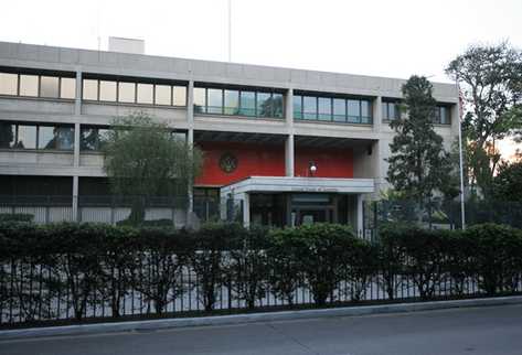 Fachada de la Embajada de Estados Unidos en Guatemala. (FOTO PRENSA LIBRE: Archivo)
