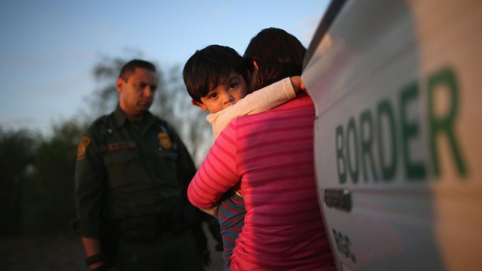 Advierten de que EE. UU. podría separar de nuevo a familias inmigrantes en la frontera