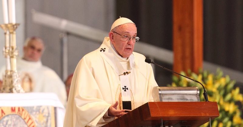 El papa Francisco se dirige a jerarcas de la iglesia católica mexicana. (Foto Prensa Libre: Agencia EFE)