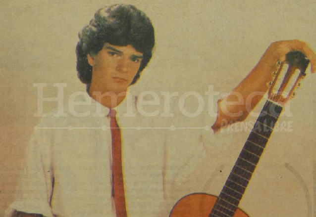 Ricardo Arjona en sus inicios como estrella internacional. Foto publicada en 1986. (Foto: Hemeroteca PL)