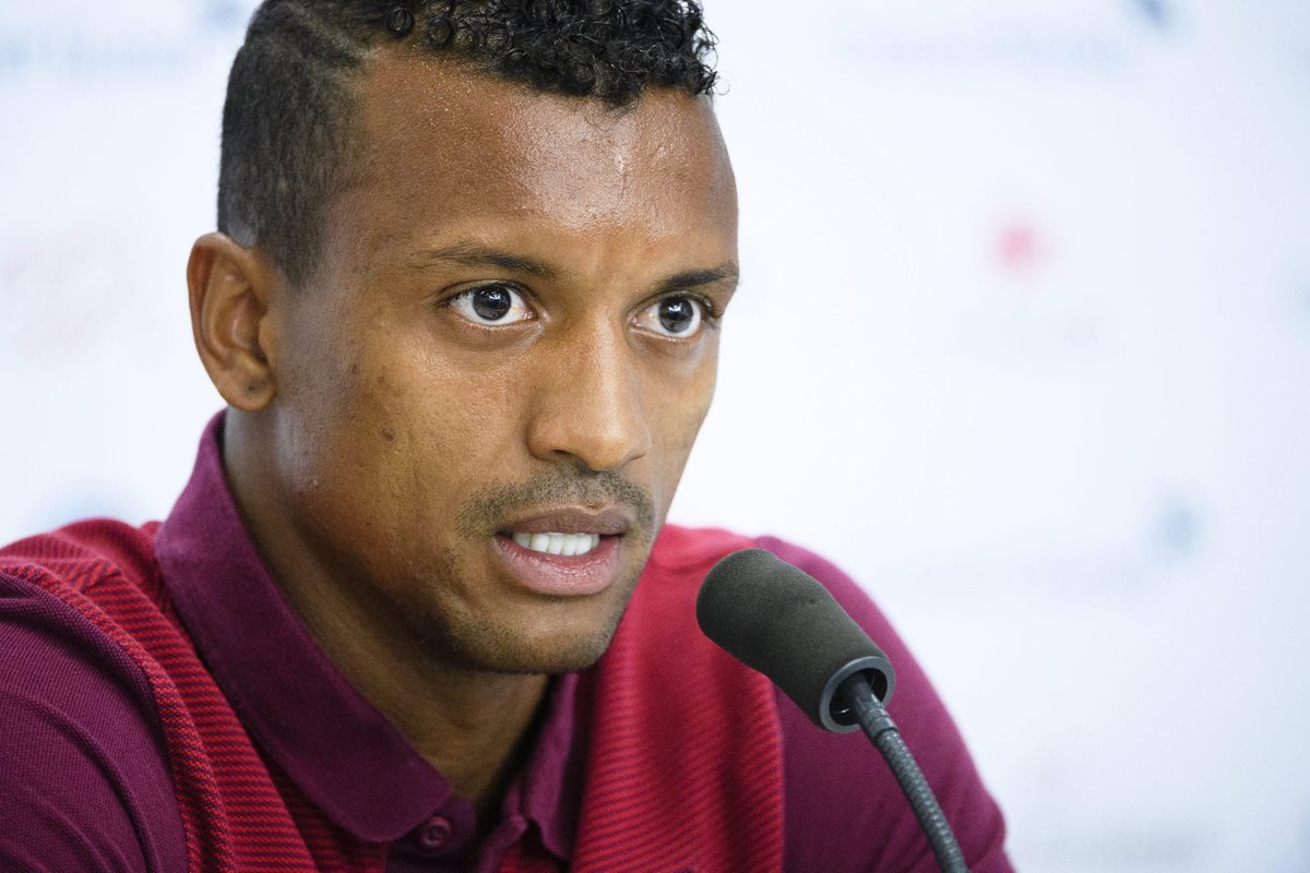 Nani apuesta por un esfuerzo mayor de la Selección portuguesa ante la falta de su máxima estrella. (Foto Prensa Libre: EFE)