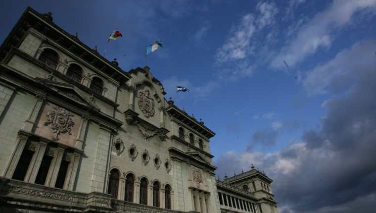 Mañana despues del cambio de mando, Jimmy Morales juramentará a los 14 ministros de su Gabinete. (Foto Prensa Libre: Hemeroteca PL)