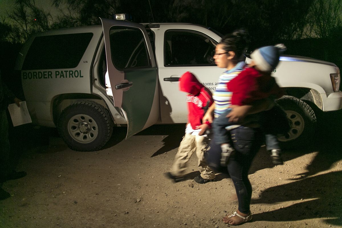 Guatemala tuvo la mayor cantidad de familias y niños aprehendidos en la frontera de EEUU. (Foto Prensa Libre: AP)
