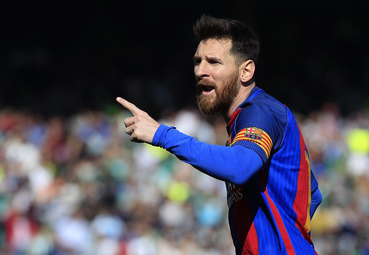 El argentino Lionel Messi durante el partido que el FC Barcelona empató de visita 1-1 contra el Betis en Sevilla. (Foto Prensa Libre: AP)