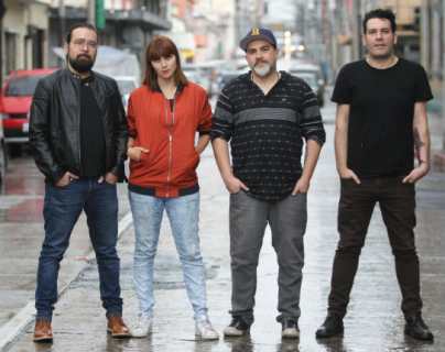 La banda guatemalteca Nina Índigo experimenta en la industria musical y lanza “Tan lejos”,  su primer sencillo