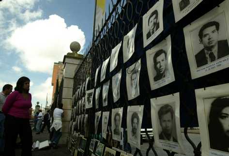 Organizaciones de derechos humanos recuerdan a cientos de desaparecidos del conflicto armado. (Foto Prensa Libre: Archivo)