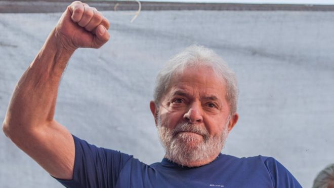 Lula tendrá que esperar a la decisión del Tribunal Electoral para saber si es eliminado de la carrera presidencial. GETTY IMAGES