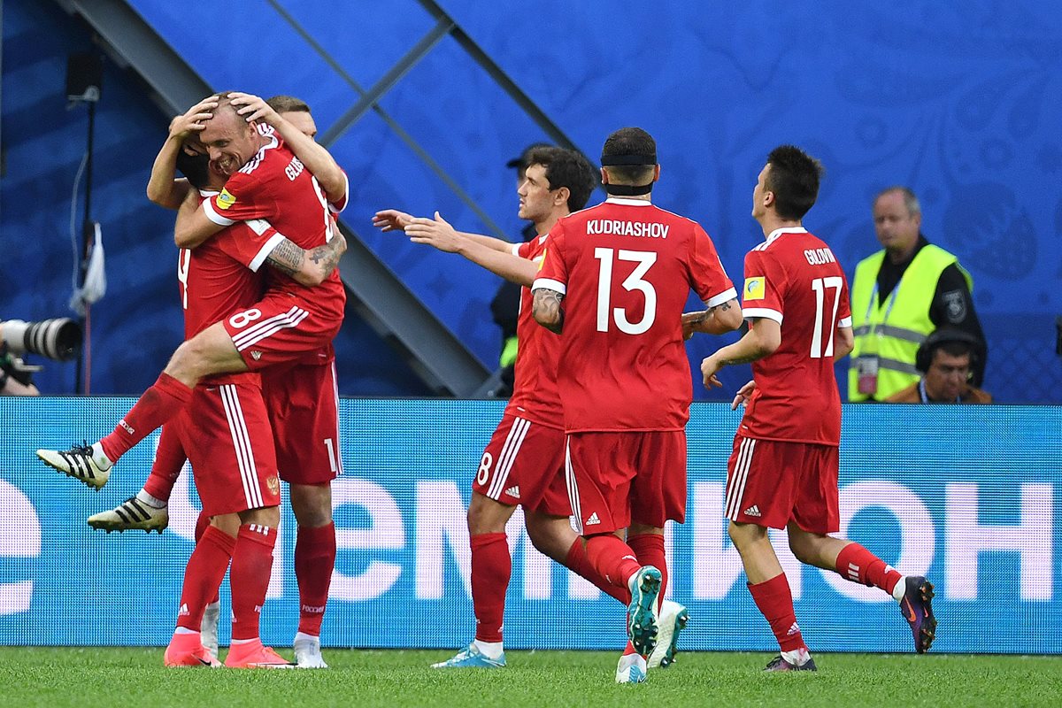 Rusia logró debutar con un triunfo contundente contra Nueva Zelanda. (Foto Prensa Libre: AFP)