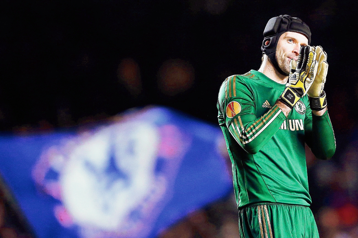 Tras su paso en el Chelsea, Petr Cech se une al Arsenal. (Foto Prensa Libre: EFE)