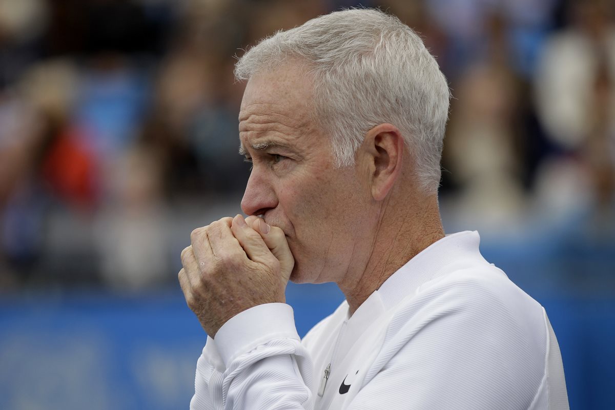 El extenista John McEnroe, además de su carrera como entrenador, también incursiona en el mundo de los libros. (Foto Prensa Libre: AP)