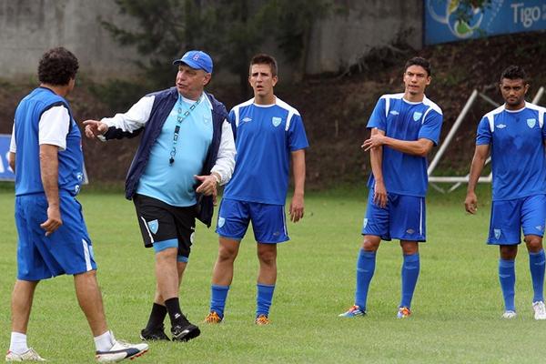 La selección de Guatemala descendió del puesto 76 al 80 en el ranquin de la Fifa. (Foto Prensa Libre: Francisco Sánchez)