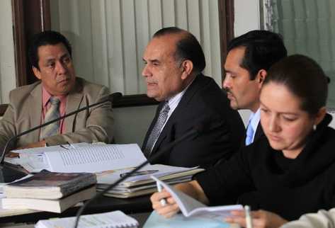 mario fernando Peralta Castañeda, juez de la Niñez y la Adolescencia en Escuintla, quedó ligado a proceso penal.