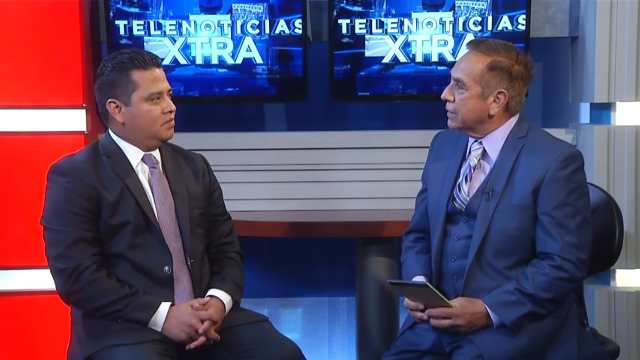 El exembajador Marvin Mérida es entrevistado por Homan Machuca de Telemundo orlando. (Foto Prensa Libre: Internet)