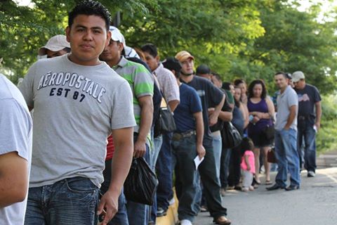 Migrantes guatemaltecos en Estados Unidos deberán pagar más por gestiones para obtener documentos. (Foto Prensa Libre: Hemeroteca PL)