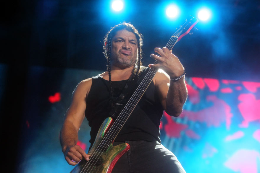 Robert Trujillo, bajista de Metallica, dice que el nuevo disco tiene alto voltaje de energía. (Foto Prensa Libre: Keneth Cruz)